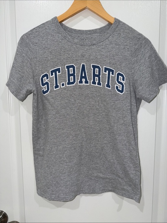 Zoe + Liv Tops - Zoe + Liv  Gray 'ST. BARTS' Graphic Tee woman’s size xsmall